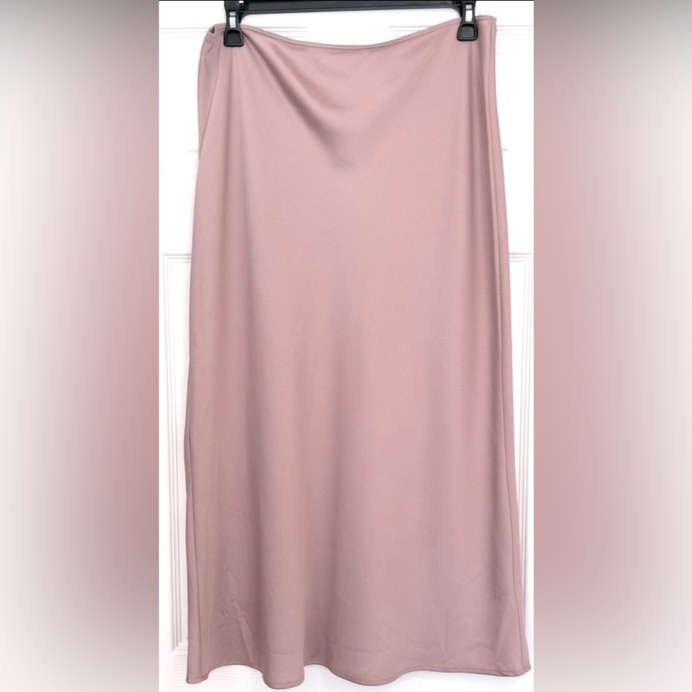 Topshop Matte Satin Midi Skirt Light Pink 12 US Fits Like 14 NWOT